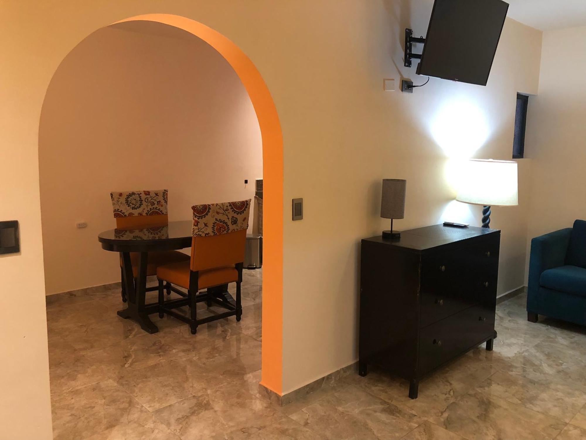 Tres Iguanas Apart Hotel - New, Cozy & Spacious Flats, Short Walk To Beach Лорето Екстер'єр фото