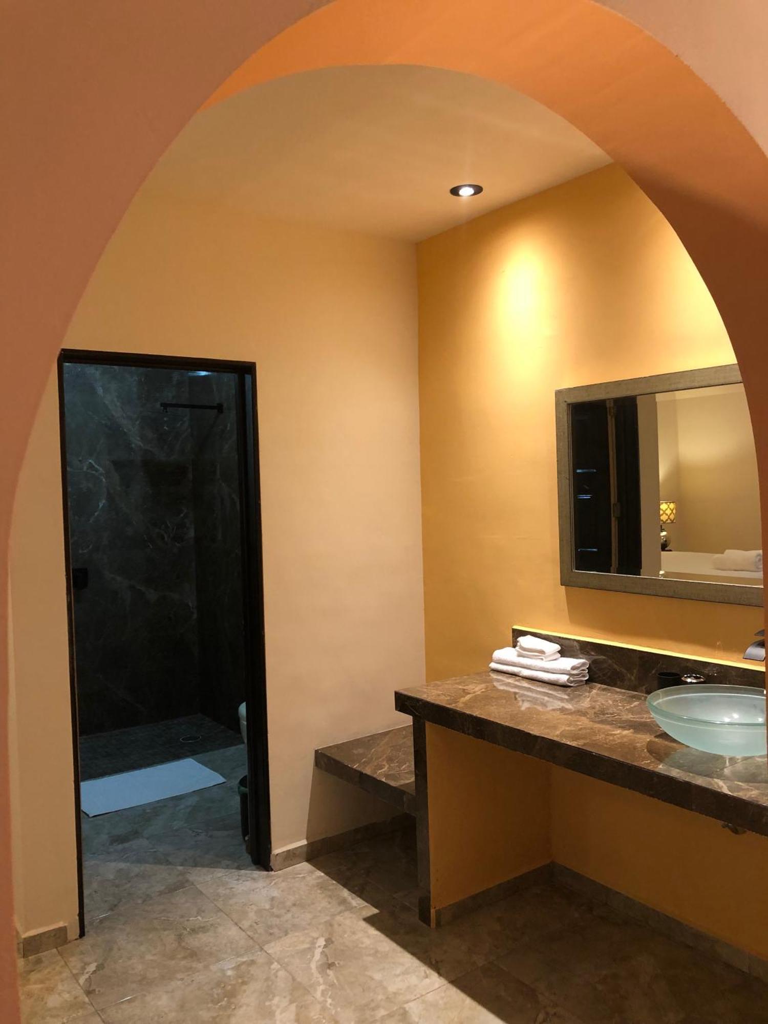 Tres Iguanas Apart Hotel - New, Cozy & Spacious Flats, Short Walk To Beach Лорето Екстер'єр фото